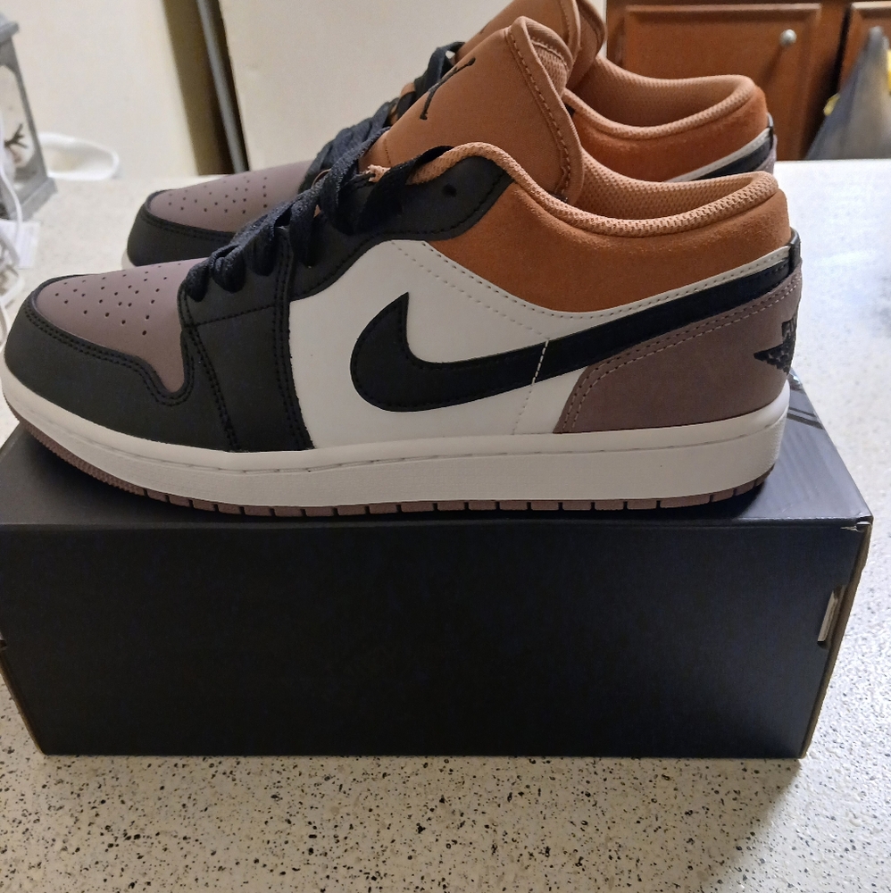 Jordan Men's Multicolor Sneakers